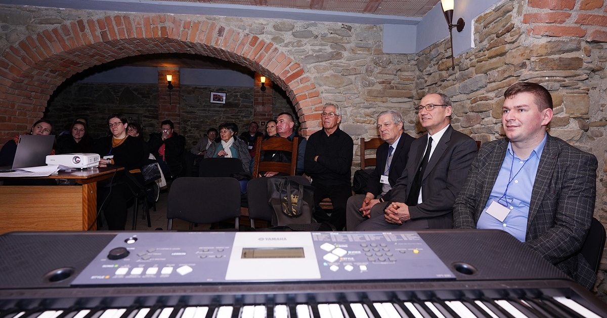 Egyetemes énekvezér-továbbképző